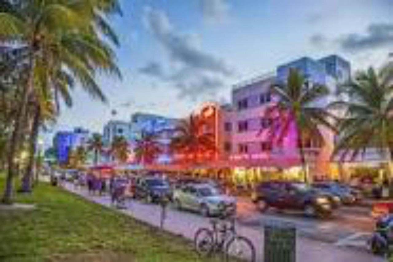 Ensuite Apt On Collins Ave Miami Beach Esterno foto